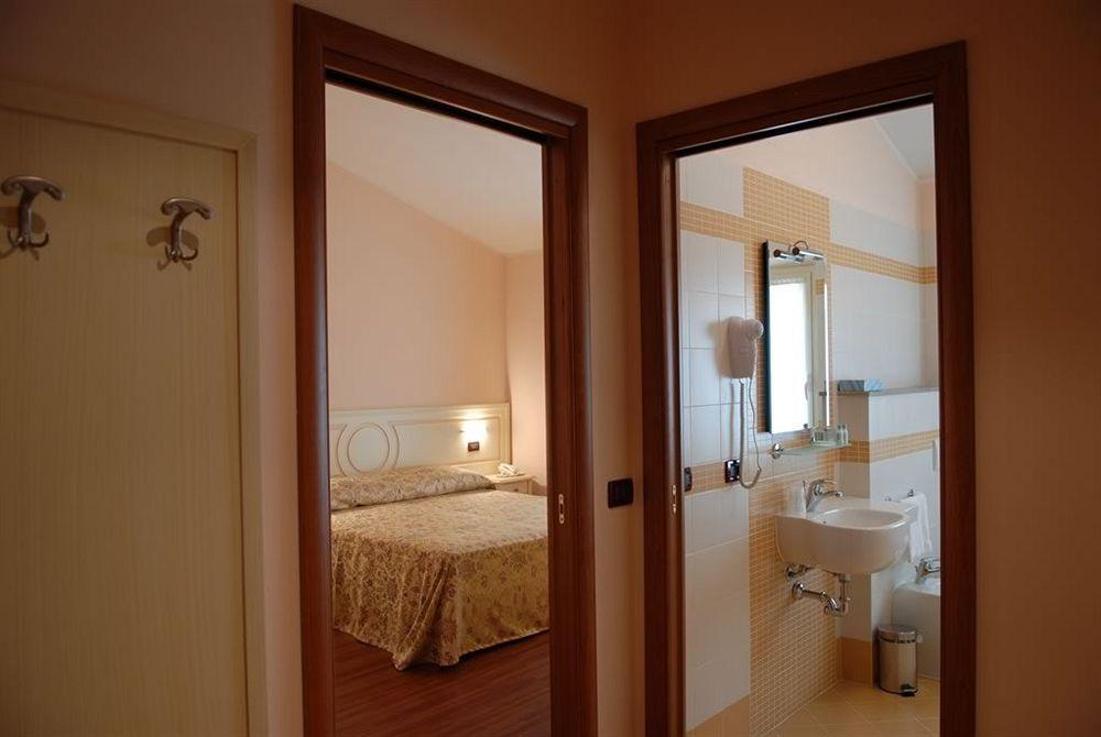 Porcari Hotel Plazza מראה חיצוני תמונה