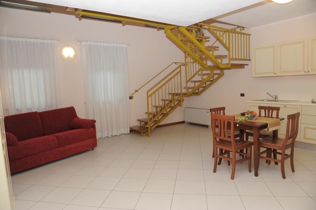 Porcari Hotel Plazza מראה חיצוני תמונה