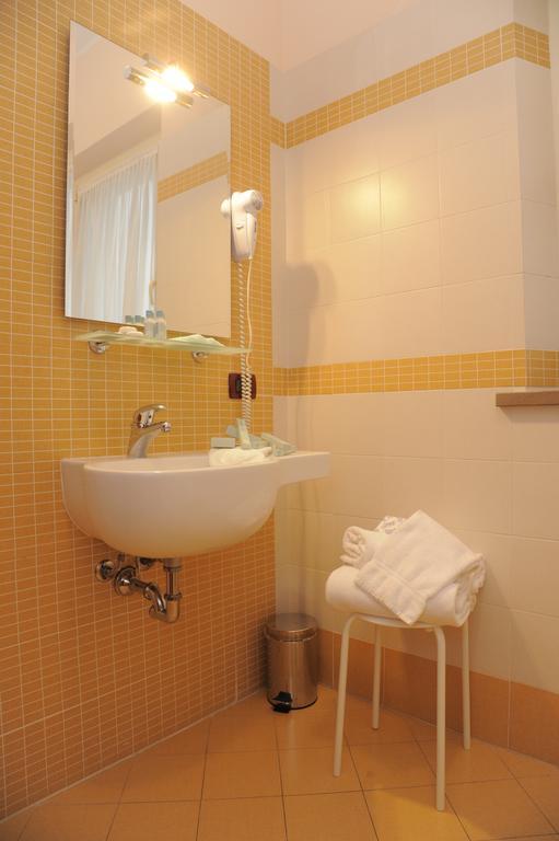 Porcari Hotel Plazza מראה חיצוני תמונה