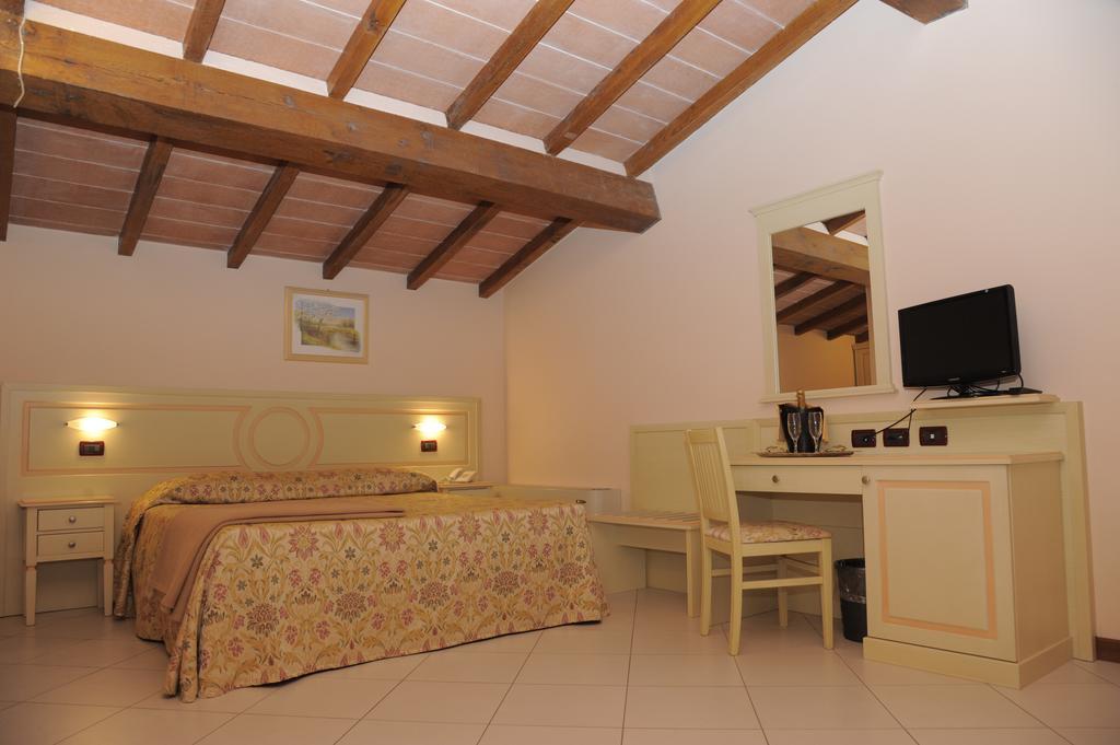 Porcari Hotel Plazza מראה חיצוני תמונה