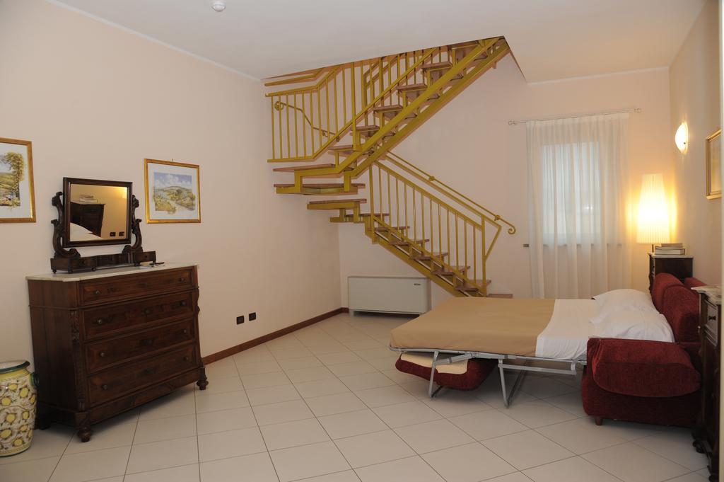 Porcari Hotel Plazza מראה חיצוני תמונה