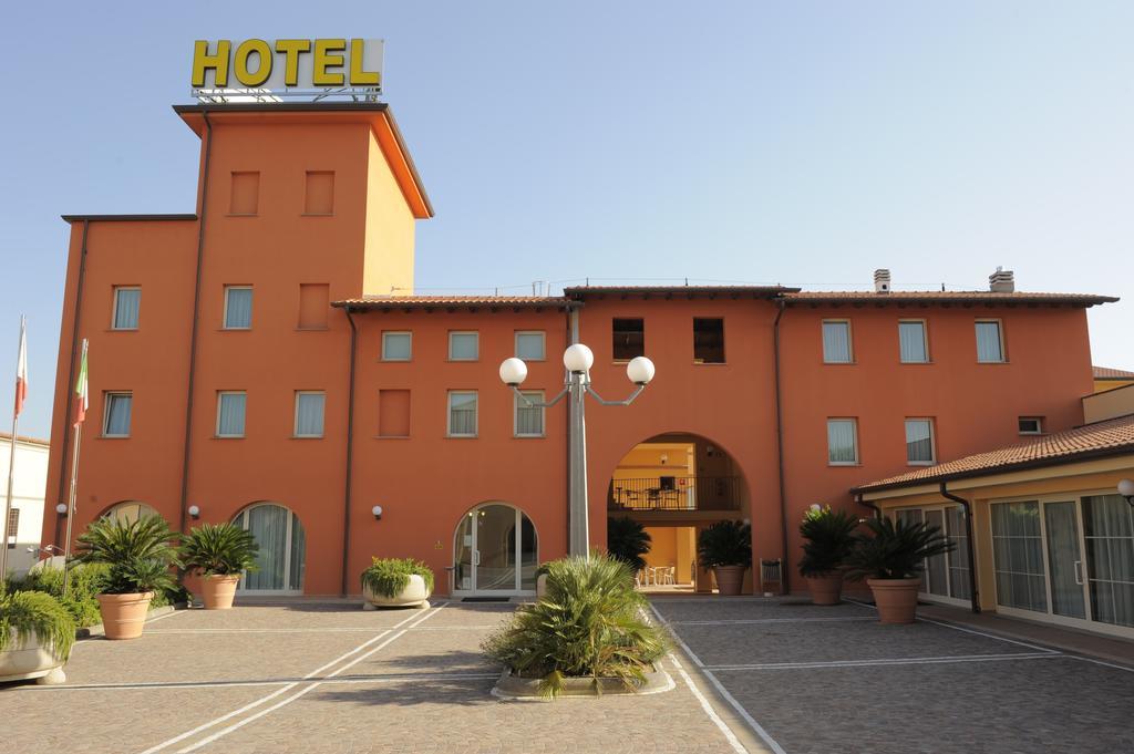 Porcari Hotel Plazza מראה חיצוני תמונה