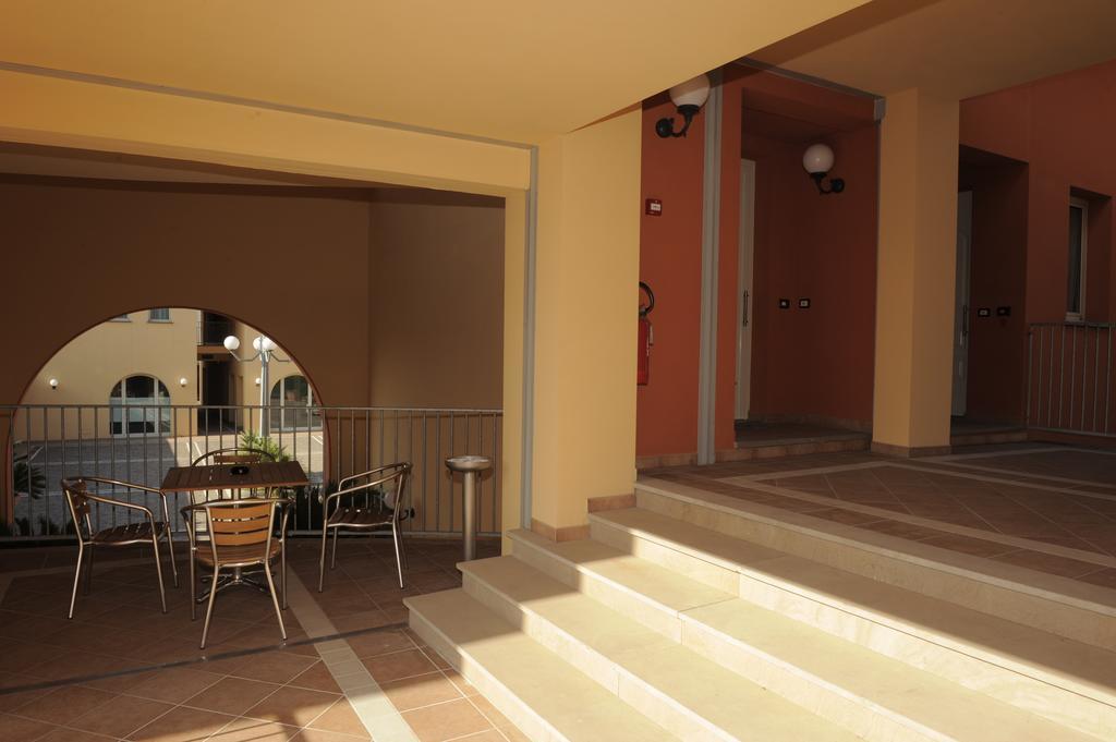 Porcari Hotel Plazza מראה חיצוני תמונה