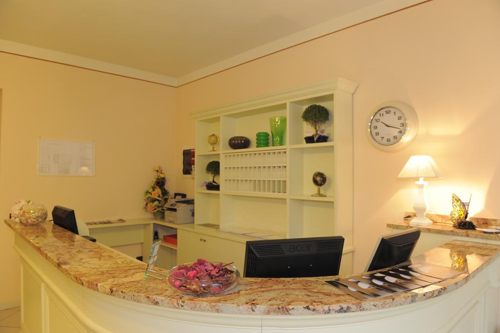 Porcari Hotel Plazza מראה חיצוני תמונה